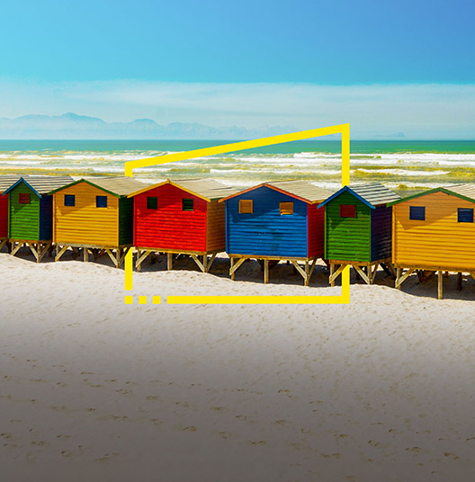 ey-colorful-beach-houses-in-muizenberg-cape-town-south-africa